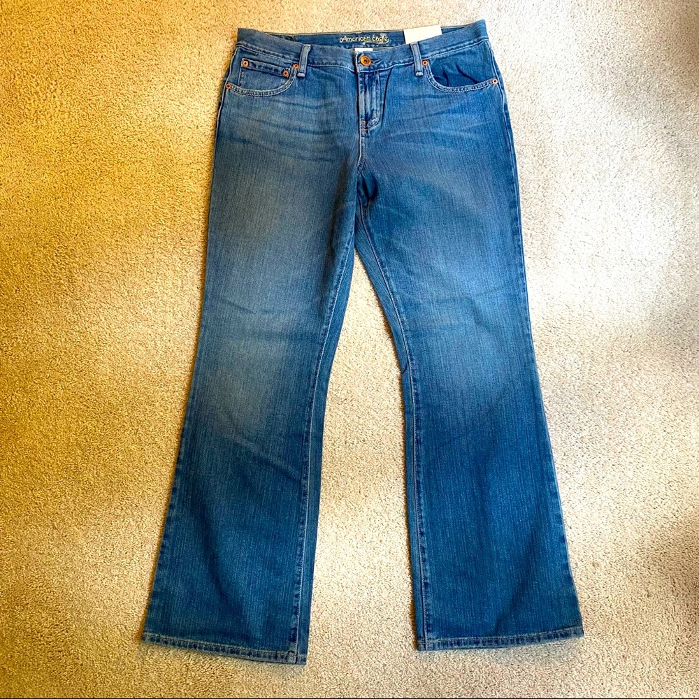 AE Favorite Medium Wash Flare Leg Jeans Size 14